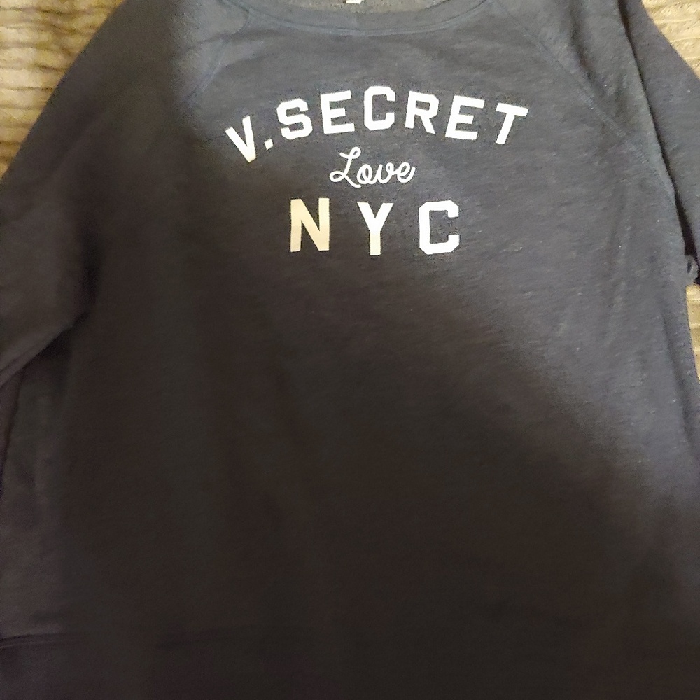 Vict Secret sweatshirt